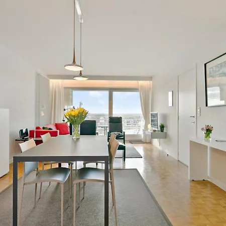 Flat In With Marina Views Διαμέρισμα