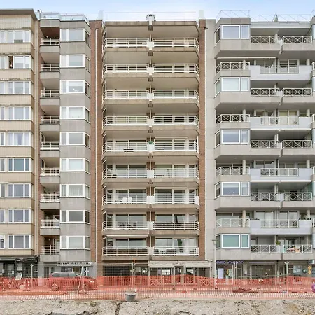 Flat In With Marina Views Διαμέρισμα