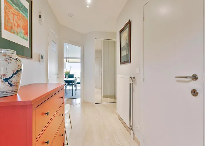 Flat In With Marina Views 아파트 블랑켄베르크