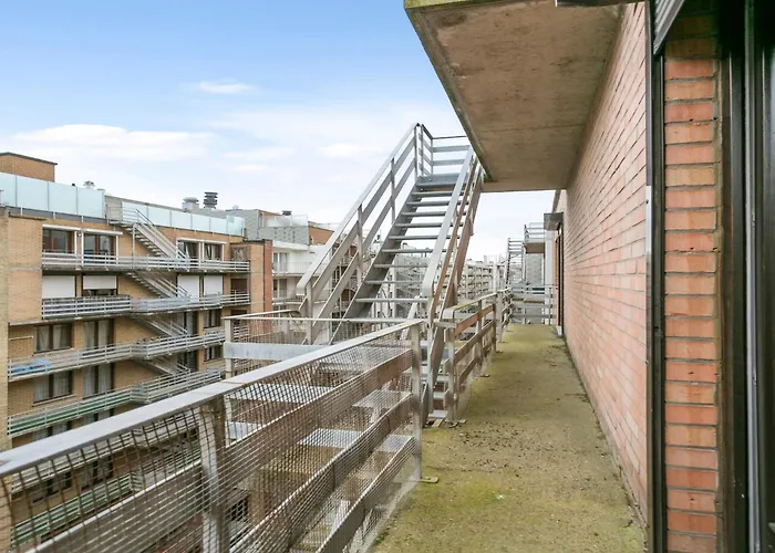 아파트 Flat In With Marina Views 블랑켄베르크